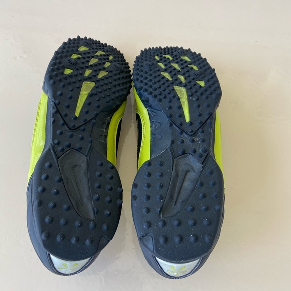 Nike Turf Shoes. 10.5. Black and Green. - Picture 5 of 6